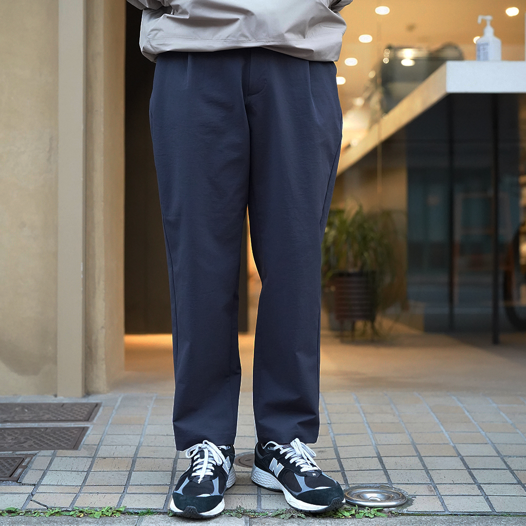 Goldwin ゴールドウィン One Tuck Tapered Stretch Pants Navy 