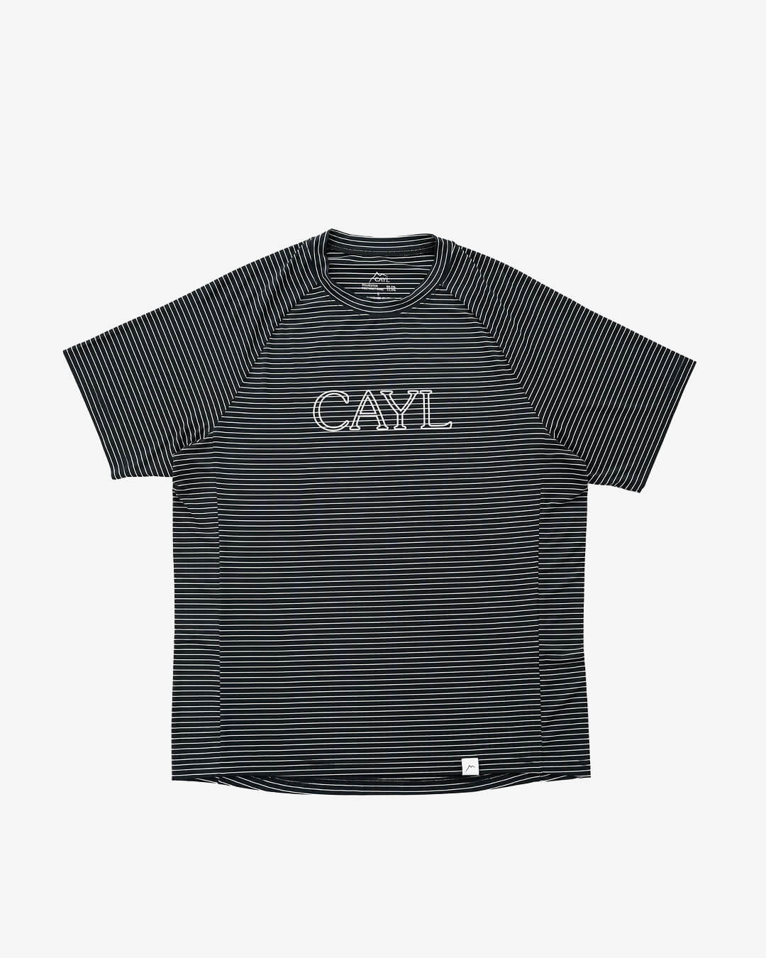 CAYL �P�C�� Stripe Font Short Sleeve Black