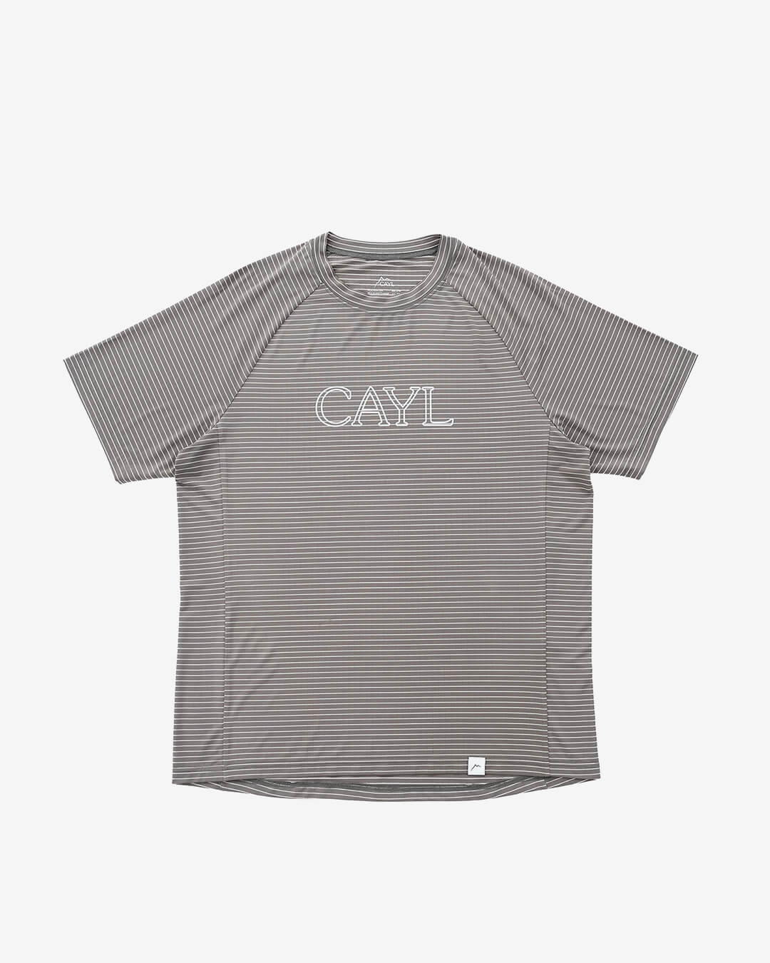 CAYL �P�C�� Stripe Font Short Sleeve Grey