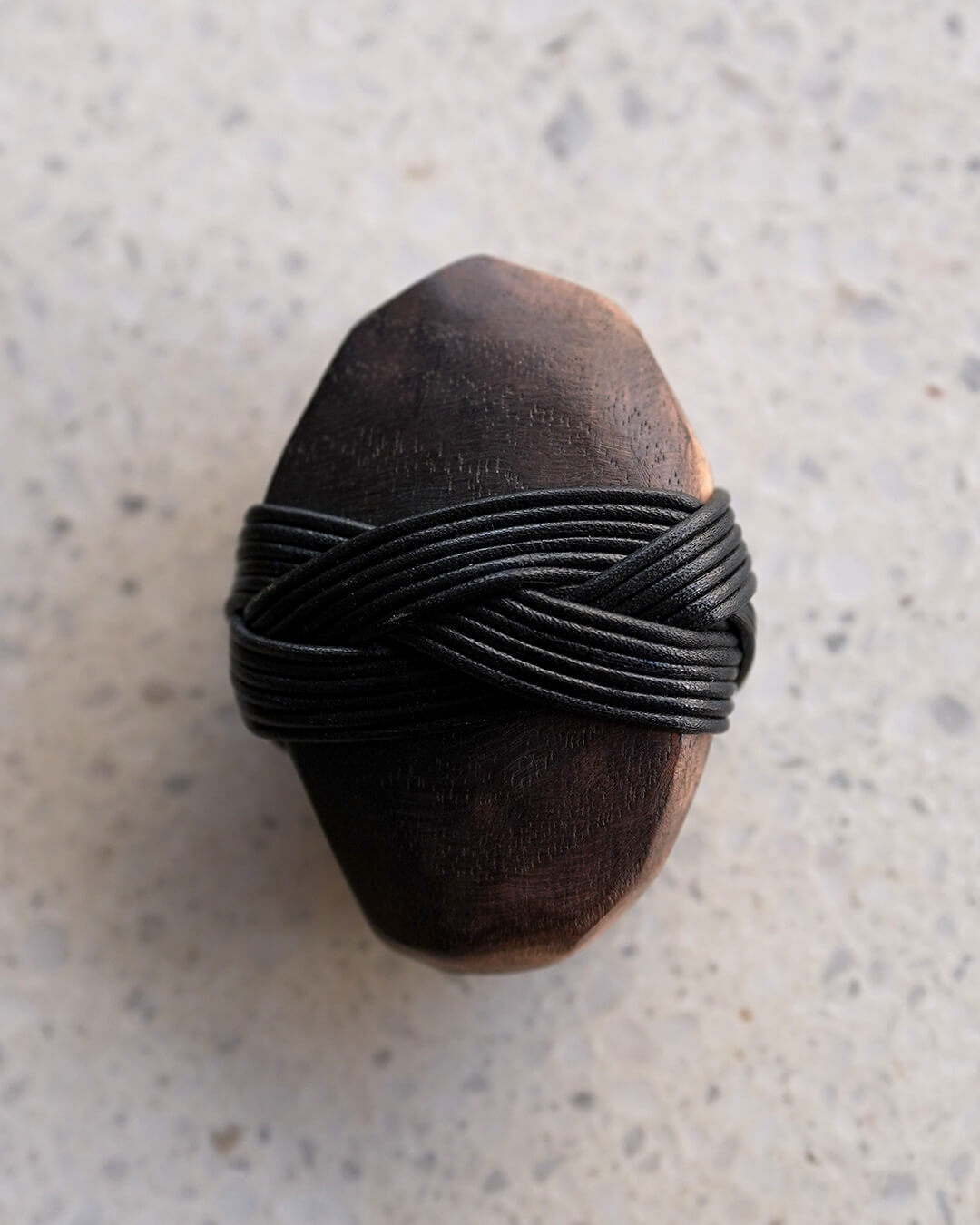 HOW TO WRAP_ x ikkaku mosaic. �n�E�g�D���b�v x �C�b�J�N���U�C�N Wrapped Wood No.1