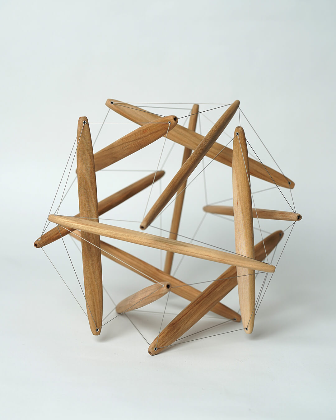 TENSEGRITYLAB. テンセグリティラボ Tensegrity 12struts model / wood φ270mm